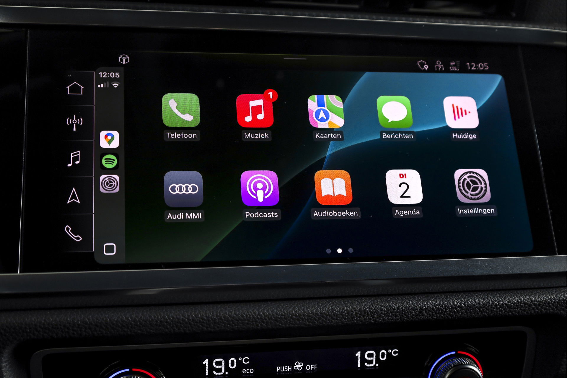 Audi - Q3