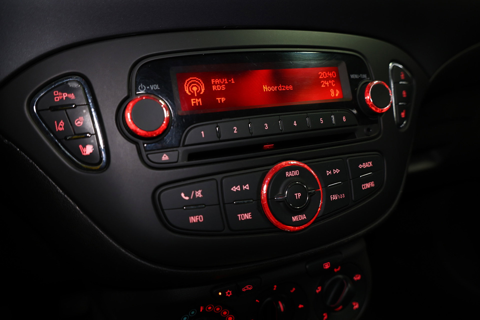 Opel 1.4 Color Edition AVM AUTOM AIRCO LANE PDC BLUETOOTH "16 - foto 17