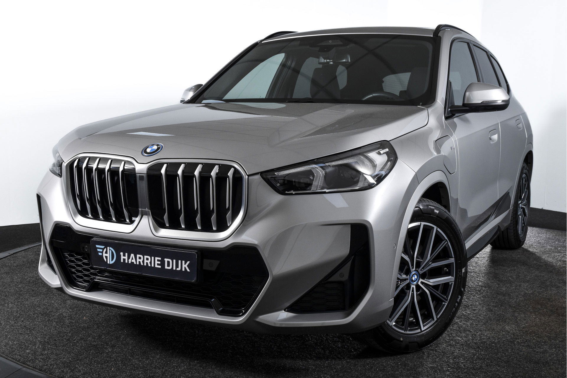BMW - X1