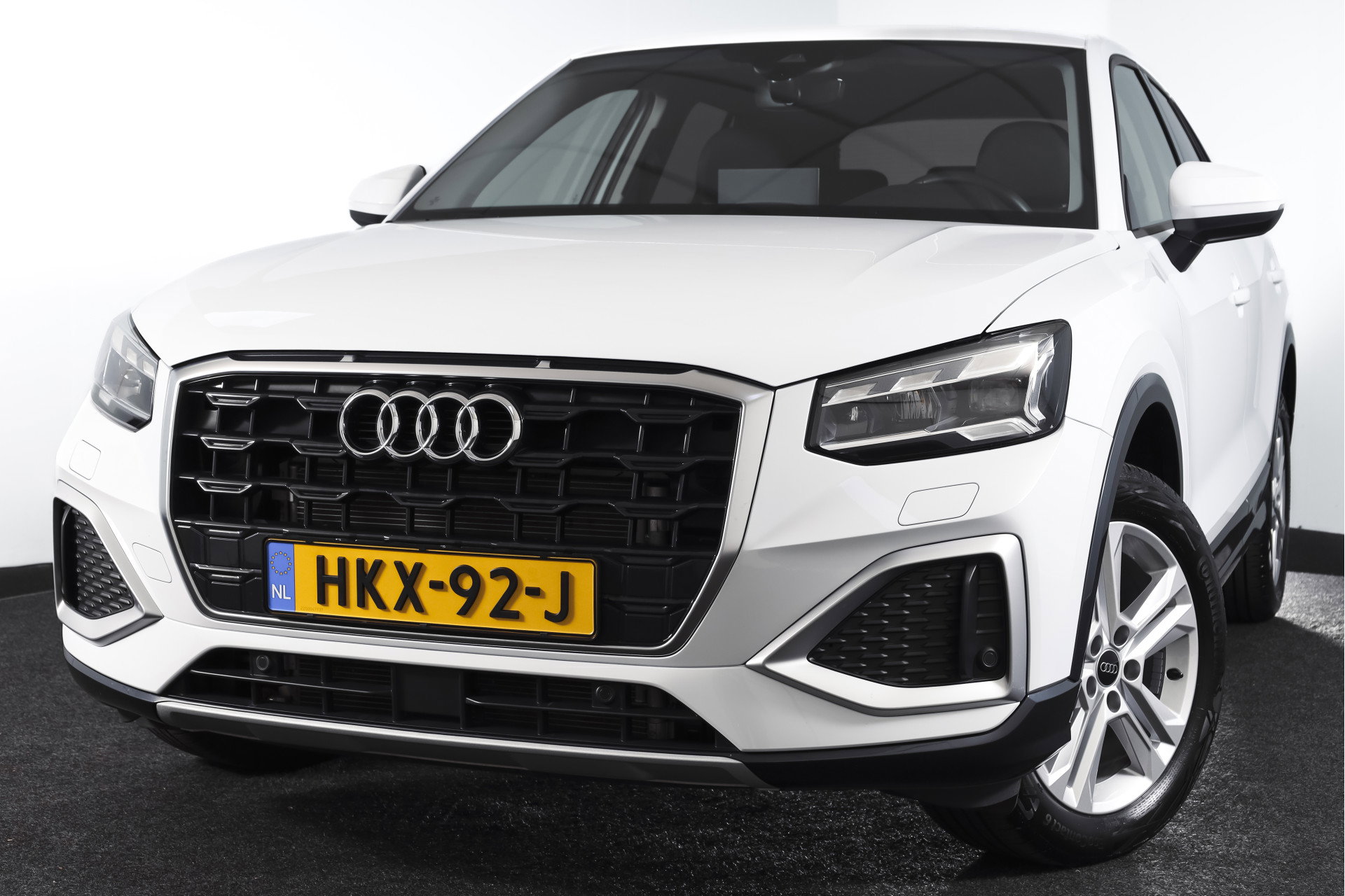 Audi - Q2
