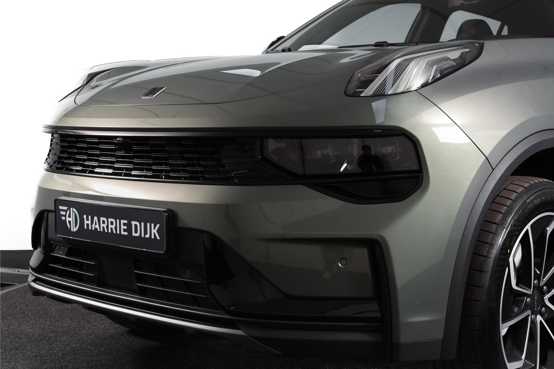 Lynk & Co - 01