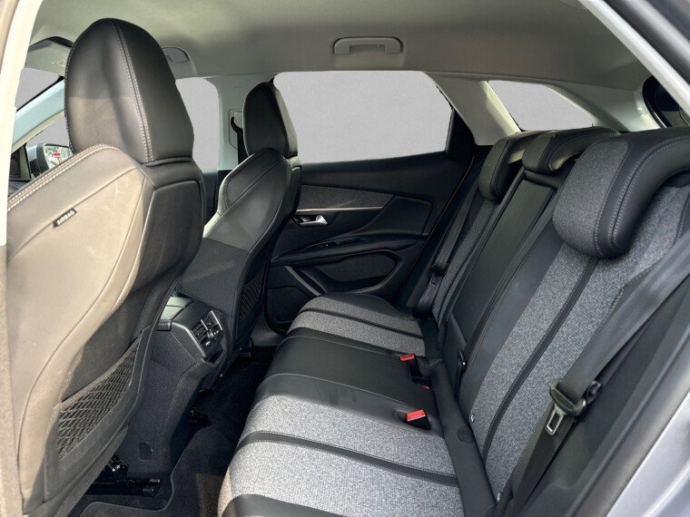 Peugeot - 3008