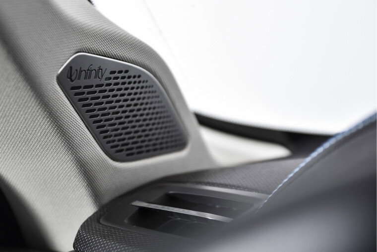 Lynk & Co - 01