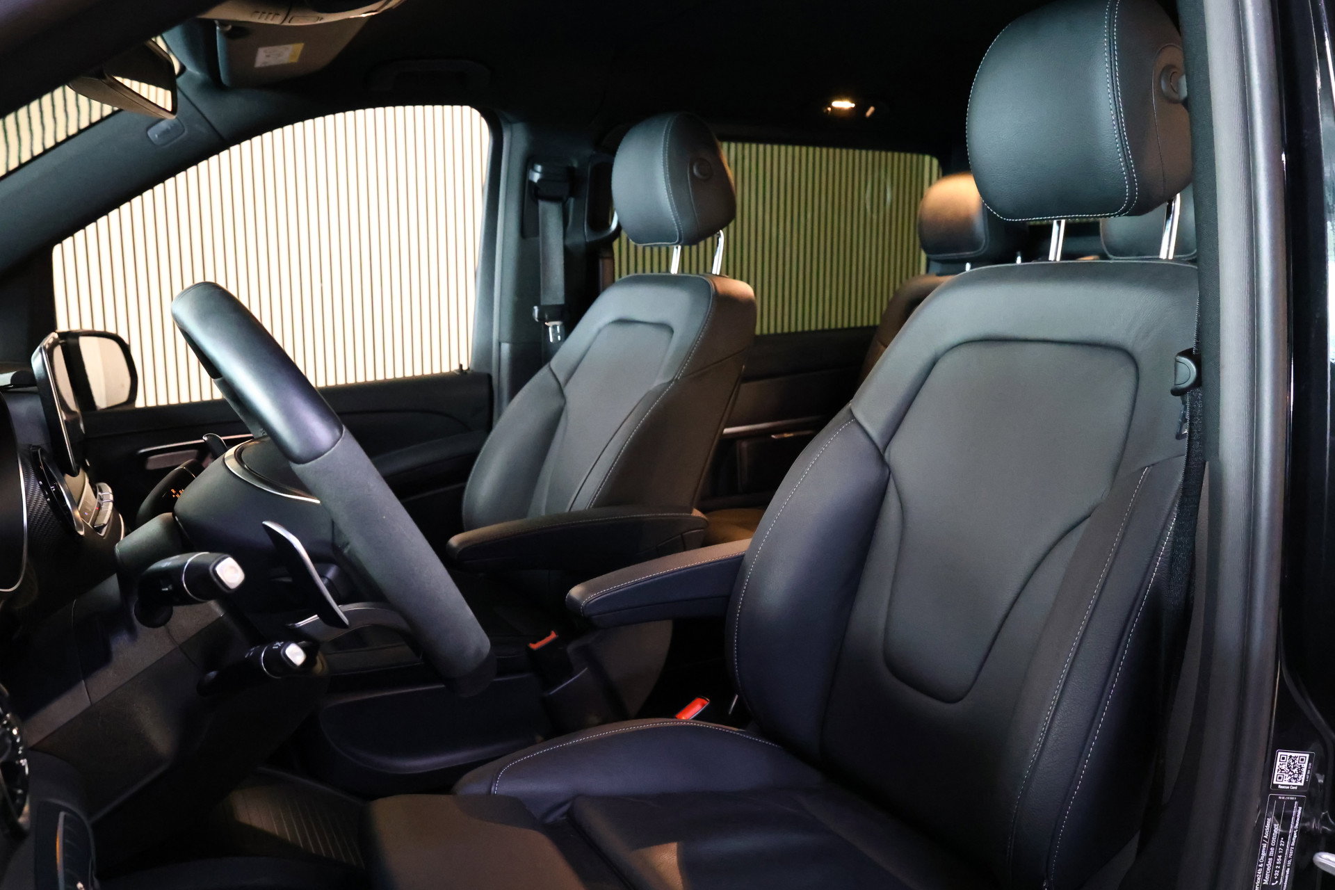Mercedes-Benz 300d L2 Exclusive AMG Line AVM MEMORY BURMEISTER NAVI CLIMA 360CAM "24 - foto 10