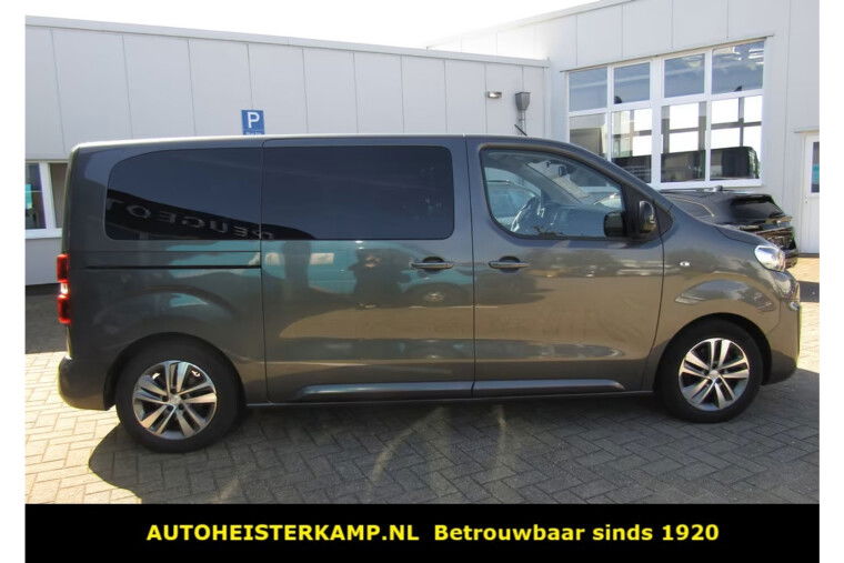 Peugeot e-Traveller 75 kWh Business VIP L2 37.000 EX BTW 2 EL. Schuifdeuren Panoramadak Leder Massage Navi Camera Stoelverwarming