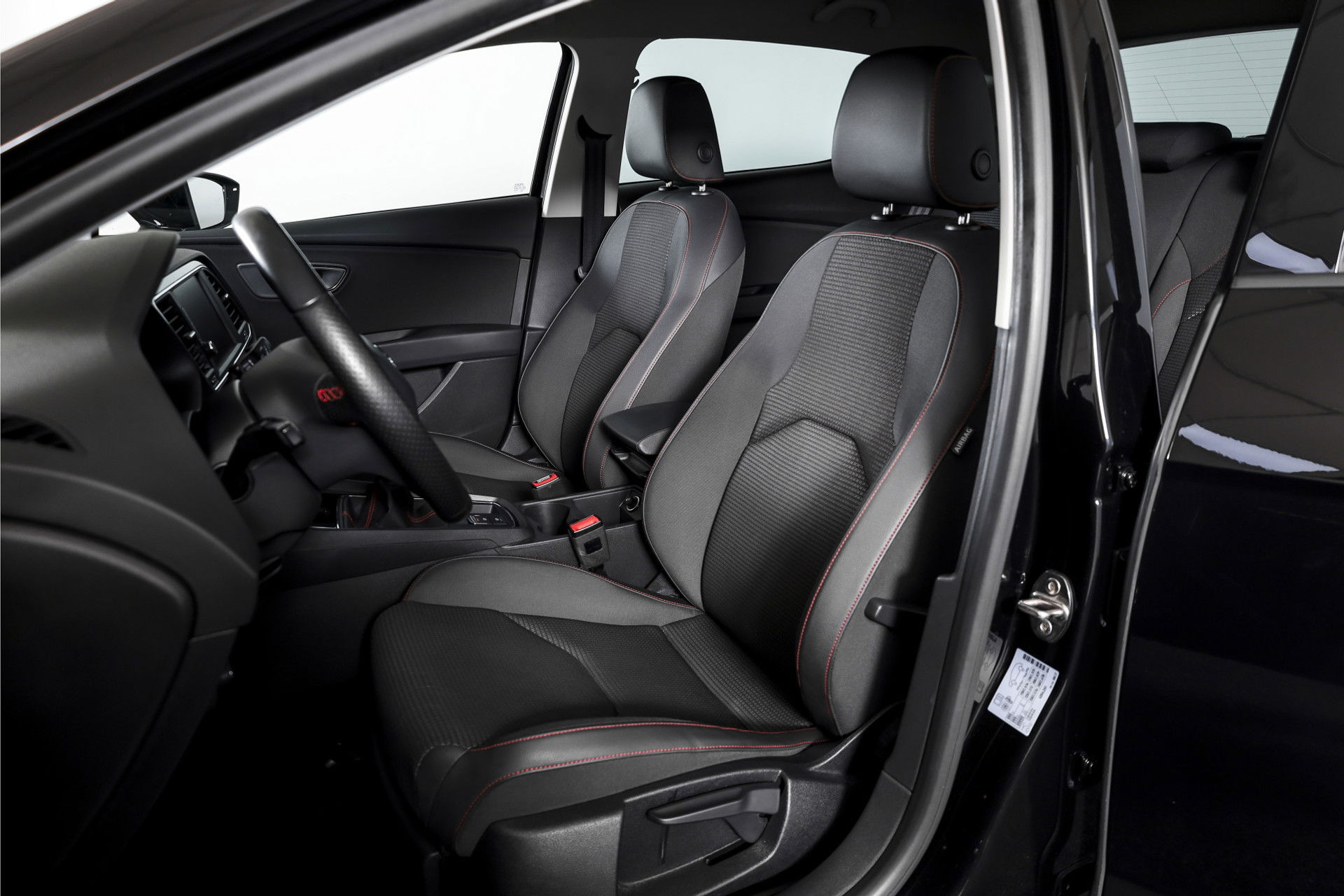 SEAT - Leon