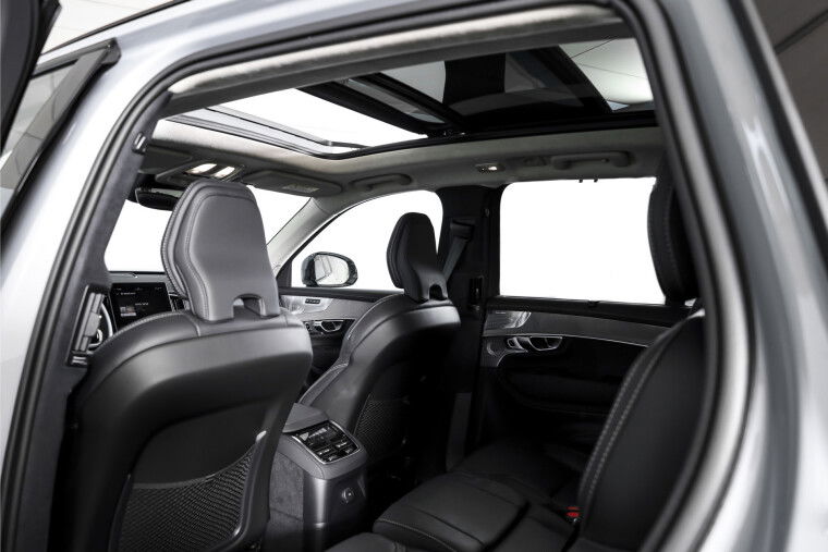 Volvo - XC90