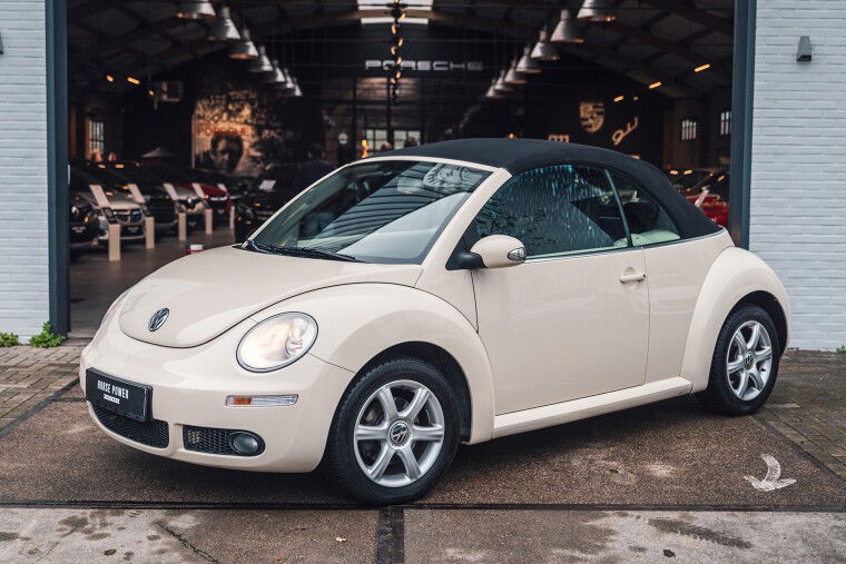 Foto van Volkswagen Beetle Cabrio 1.6 Highline 1.6 Highline / Electr Kap/Stoelverw /Airco