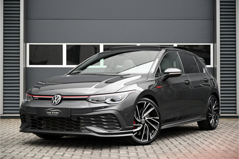 Foto van Volkswagen Golf 2.0 TSI GTI CLUBSPORT 300 PK / PANO / LEDER / NURNBURGRING / HARMAN KARDON / IQ LIGHT / HEAD UP DISPLAY