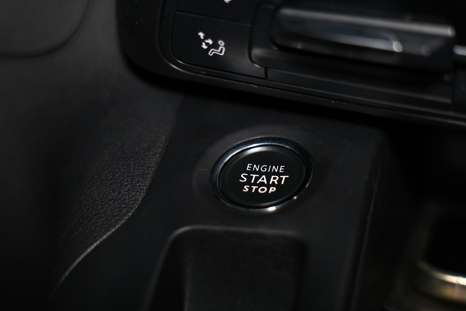 Opel Combo 1.2 Turbo Innovation XL 7pers AUTOM NAVI Carplay TREKH 360 Cam L2H1 '21 - foto 22