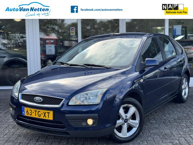 Foto van Ford Focus 1.6-16V Futura,Clima,Voorruitverwarming,Lmv,1/2 leder,