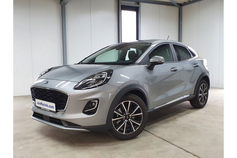 Ford Puma 1.0 EcoBoost 125 pk Hybrid Titanium Digital Display navi full led winter