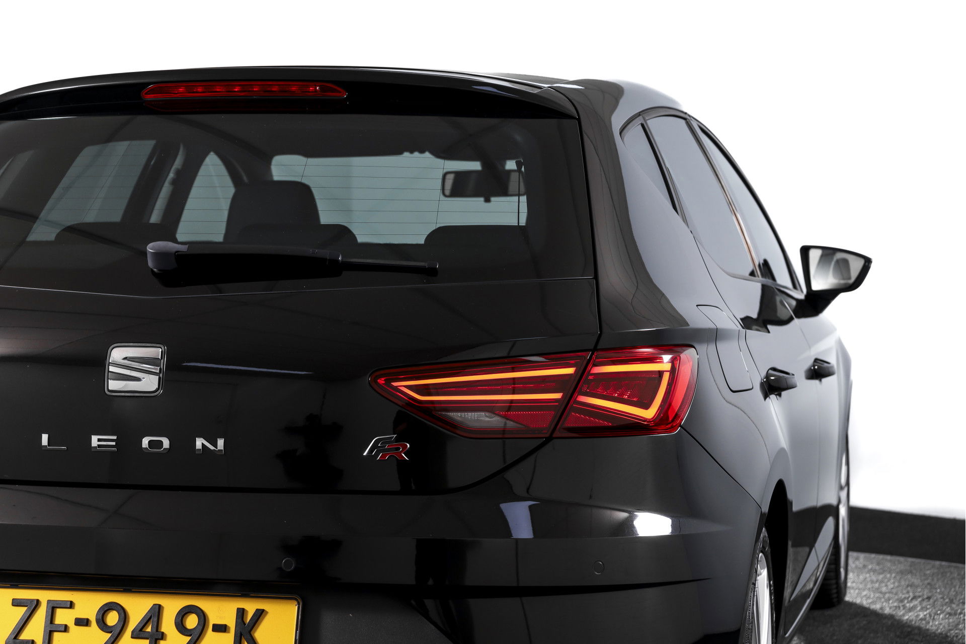SEAT - Leon