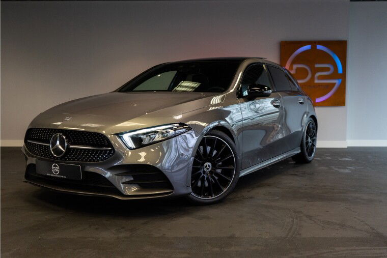 Foto van Mercedes-Benz A-Klasse 250 Premium Plus AMG 225PK | Panorama | Camera | Sfeer | Navi | Night | GARANTIE!