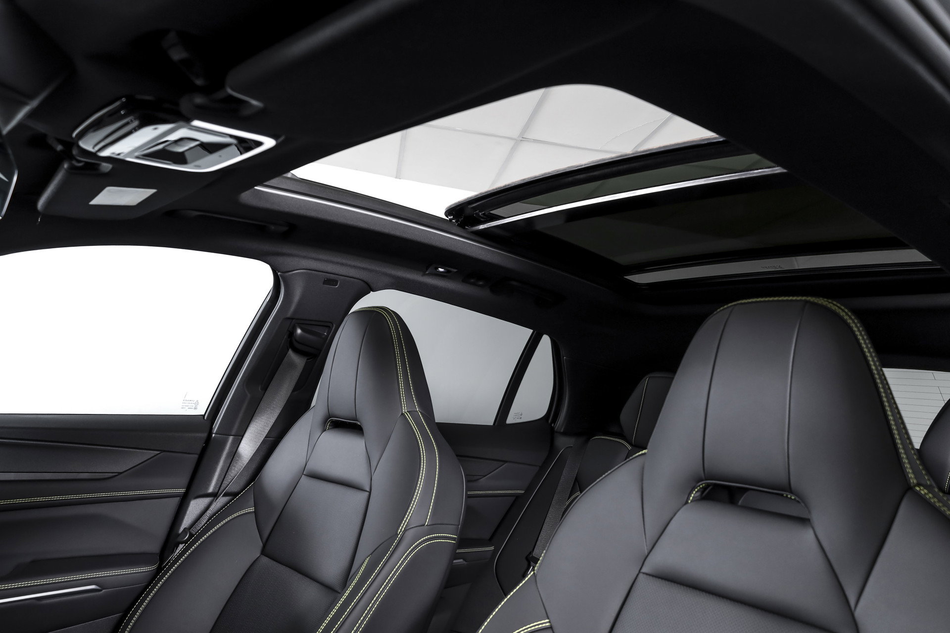 Lynk & Co - 01