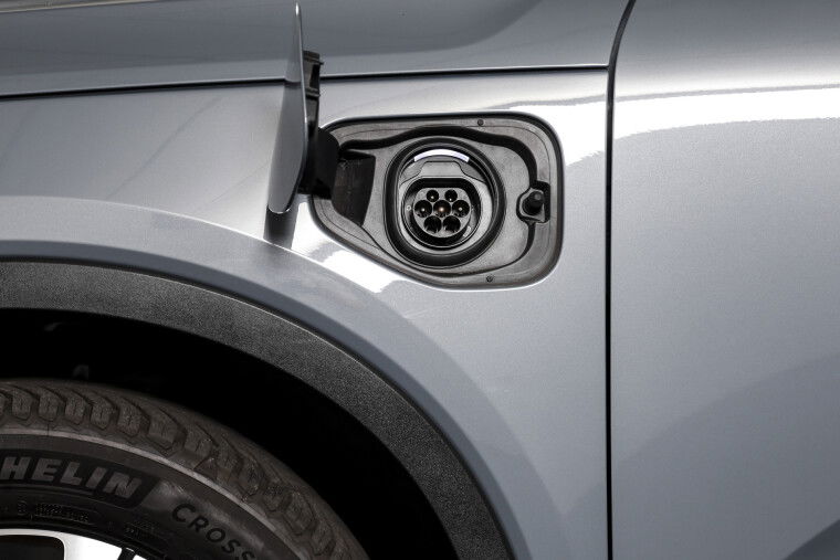 Volvo - XC40