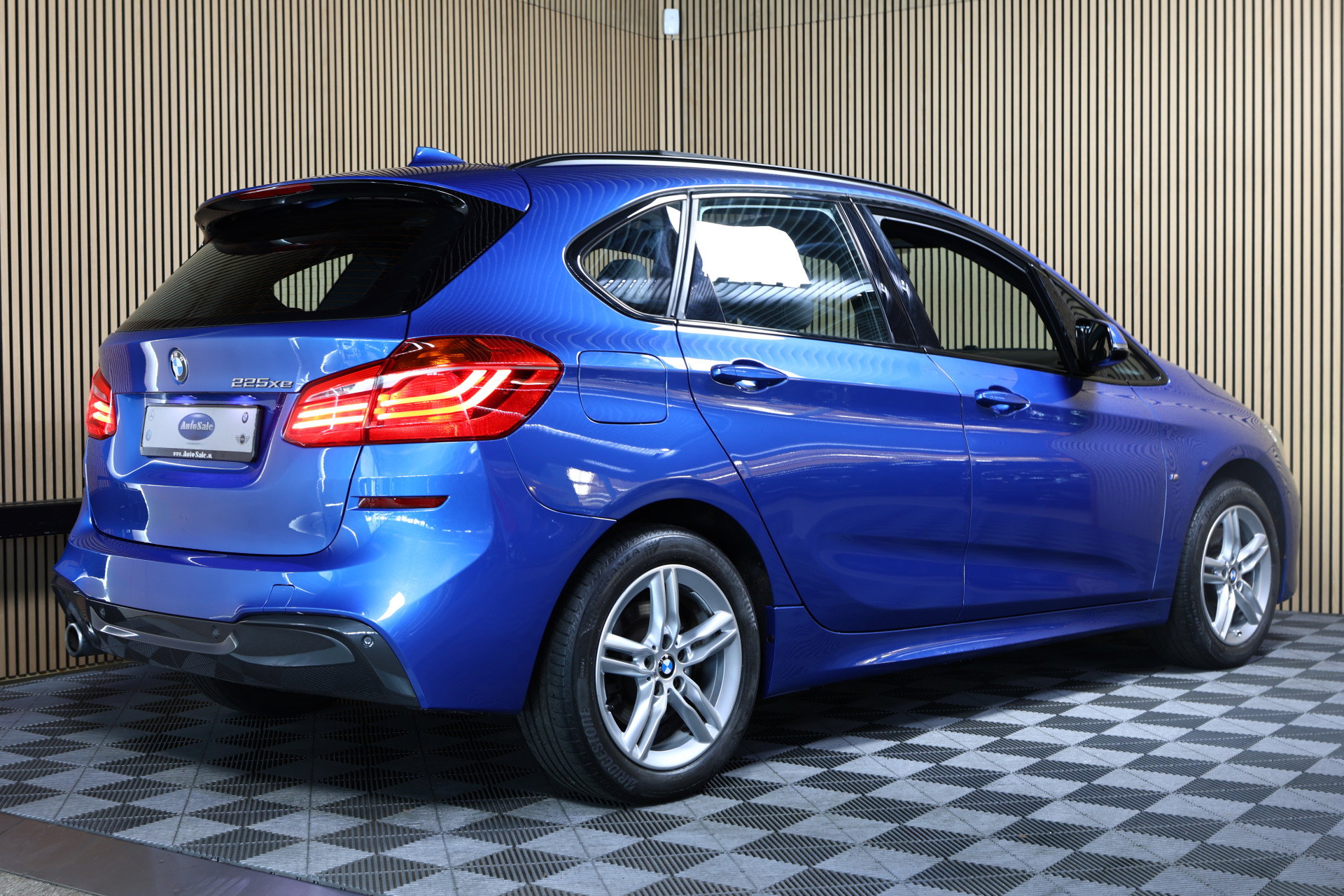 BMW Active Tourer 225xe M SPORT iPerform PLUGIN AUTOM PANO NAVI "20 - foto 7
