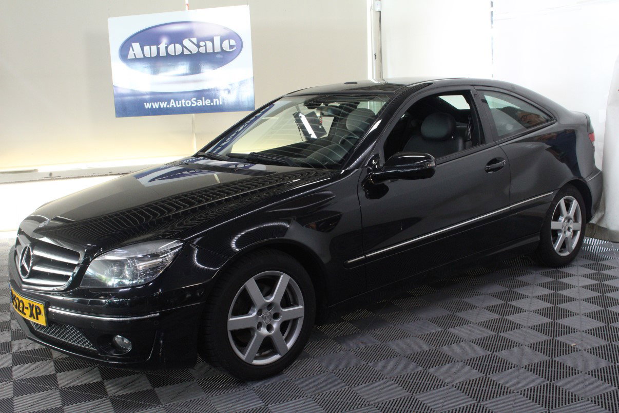 Mercedes-Benz 180 K. AUT XENON LEDER PANO BLEUT PDC '09 - foto 8
