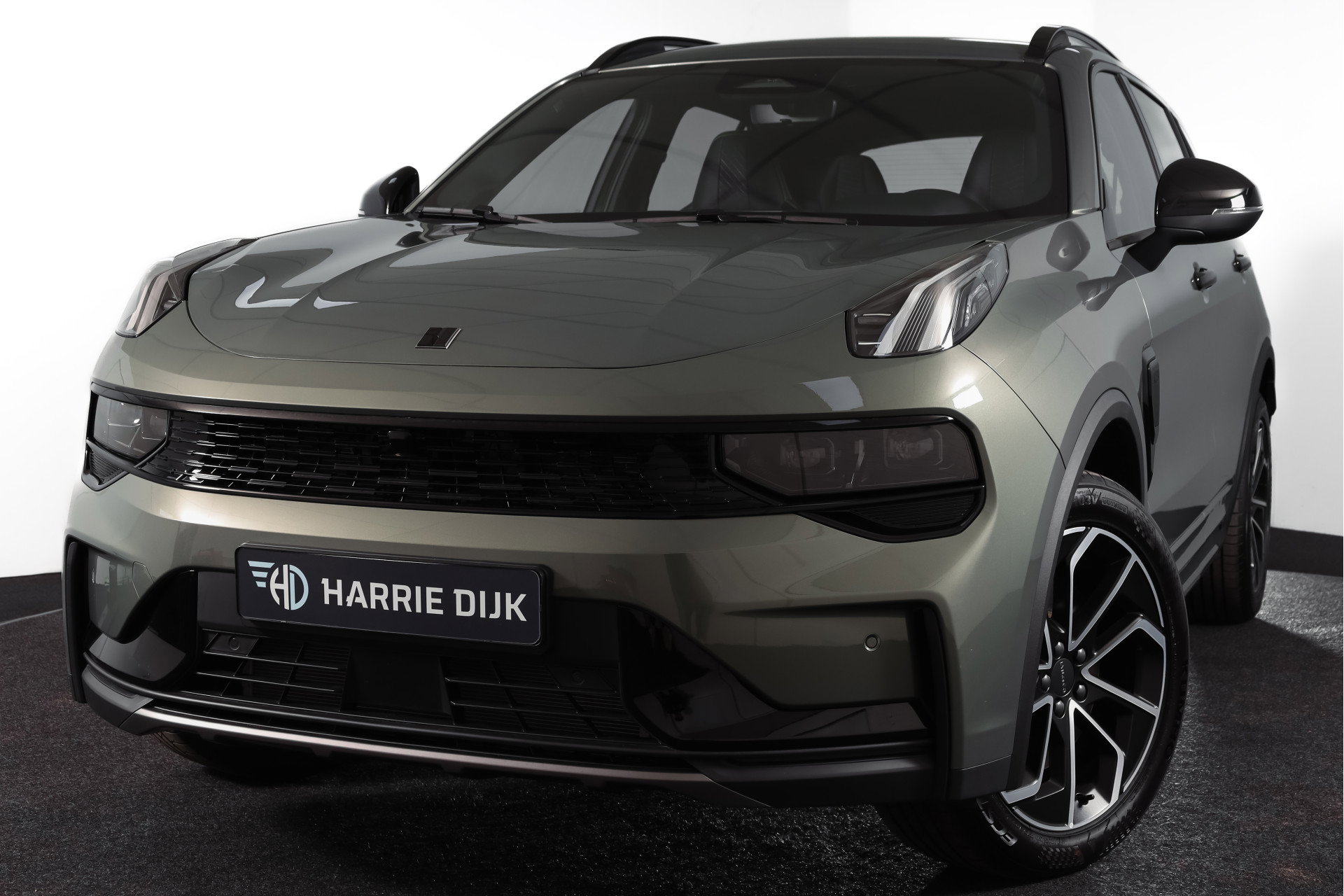Lynk & Co - 01