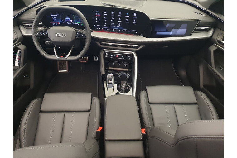 Audi Q5 2.0 TFSI e-hybrid quattro S-Line Luchtvering, Trekhaak, Panoramadak, B&O, Tech Pro
