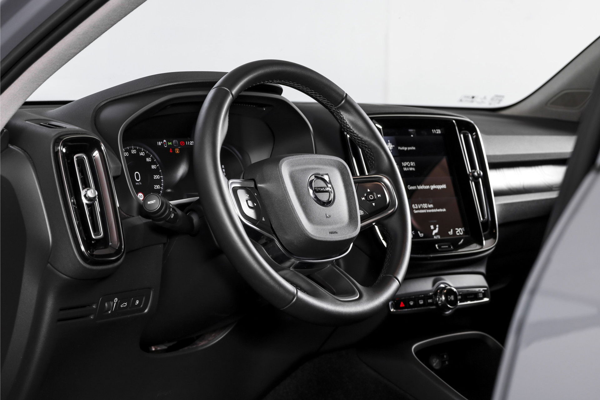 Volvo - XC40
