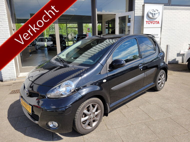 Foto van Toyota Aygo 1.0-12V Dynamic Navigator