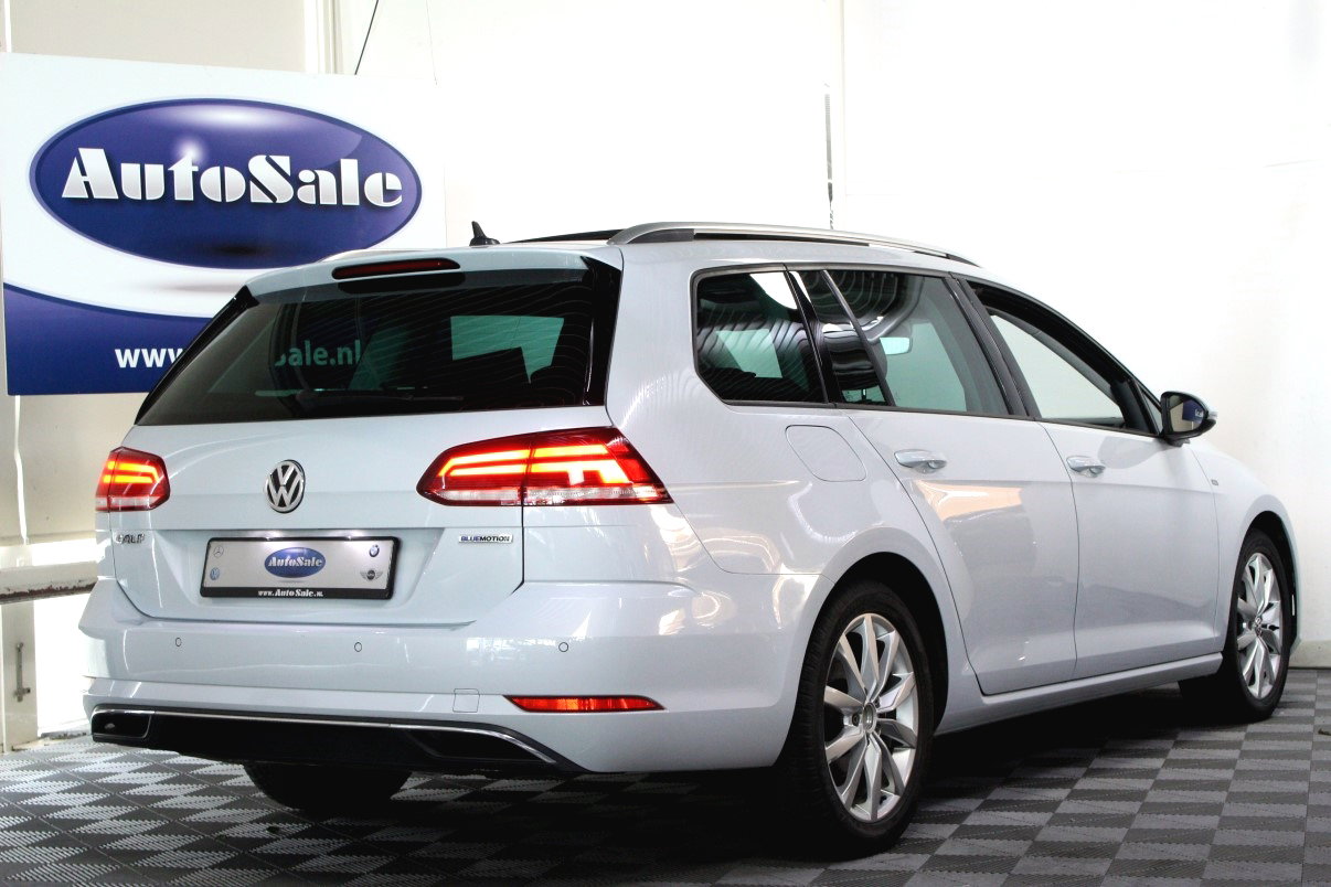 Volkswagen Variant 1.5 TSI DSG Highline PANO VIRTUAL CARPL ACC STUURVW '19 - foto 3