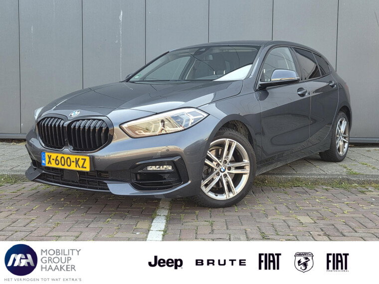 Foto van BMW 1 Serie 118i High Executive