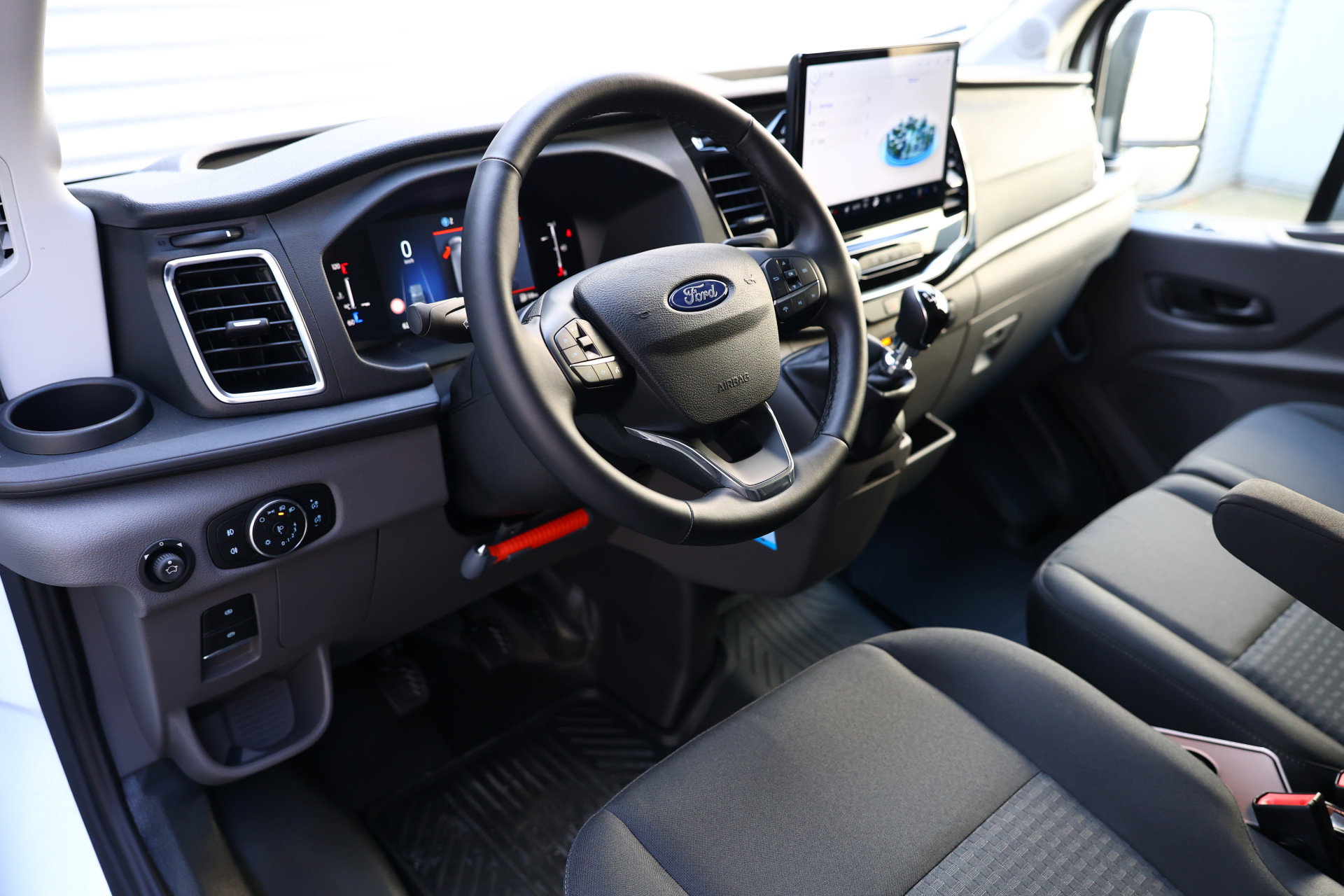 Ford 350 2.0 TDCI L2H2 Model 2025 Trend CARPLAY NAVI ACC TACHO STOELVW THAAK '24 bpm vrij - foto 2