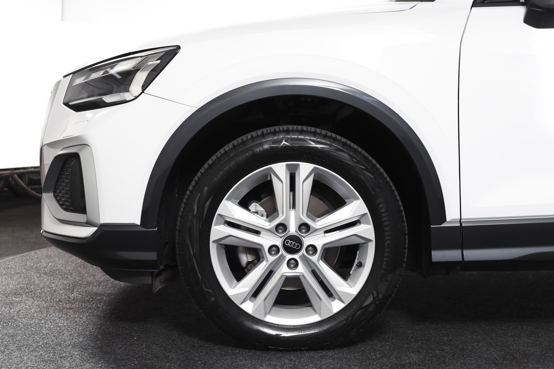Audi - Q2