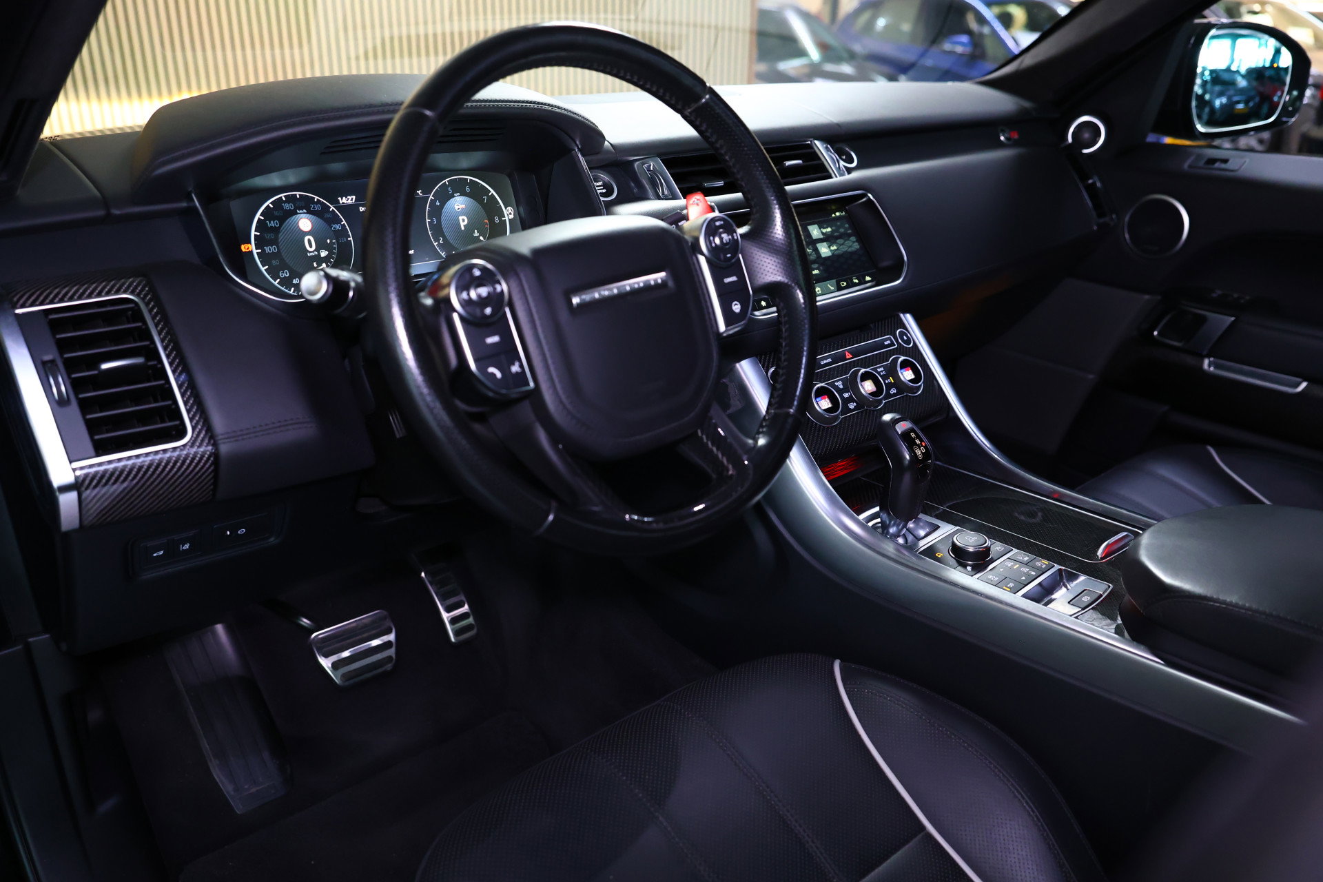 Land Rover 5.0 V8 Supercharged SVR Carbon Edition AVM Full Option! - foto 48