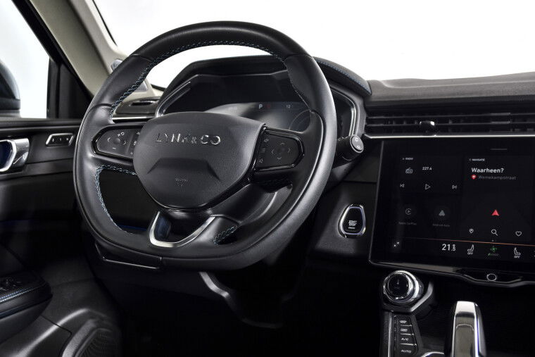 Lynk & Co - 01