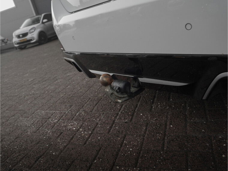 Trekhaak elektrisch uitklapbaar