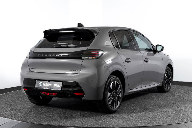 Peugeot - 208