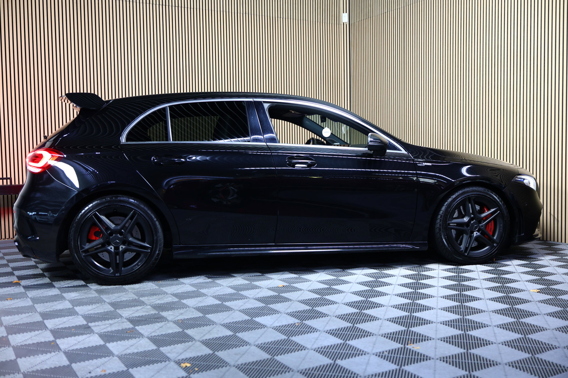 Mercedes-Benz AMG 35 4MATIC PANO NAVI CAMERA VIRTUAL CRUISE CLIMA SFEER STOELVW BT '19 - foto 9