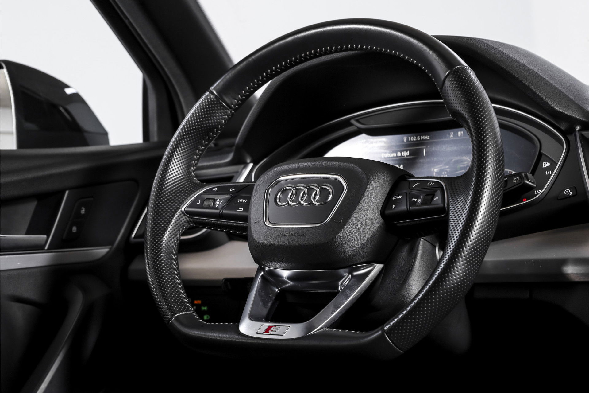 Audi - Q5