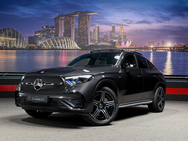 Foto van Mercedes-Benz GLC Coupé 300e 4MATIC AMG