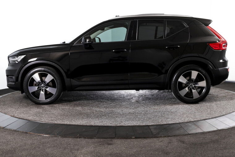 Volvo - XC40