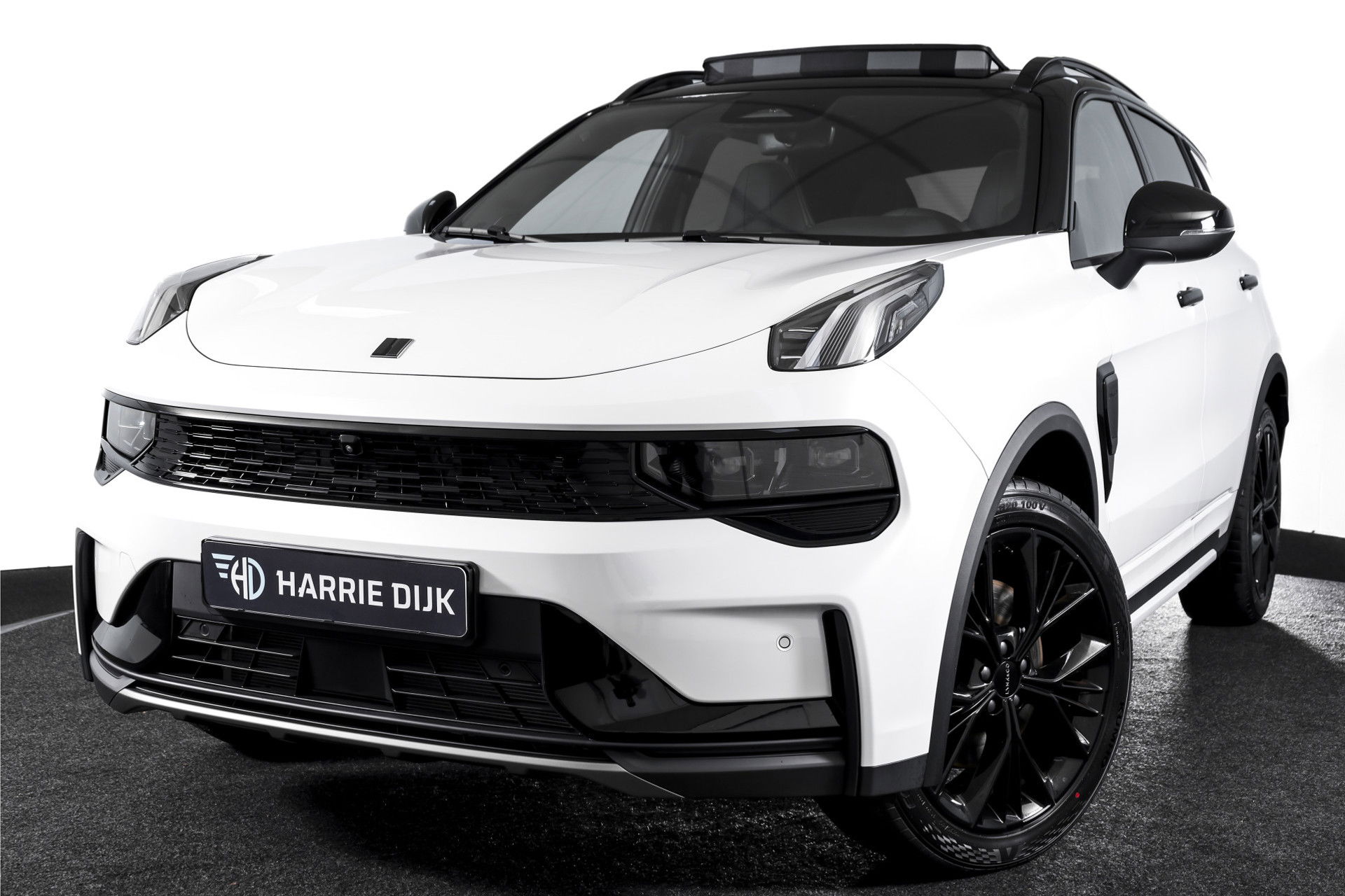 Lynk & Co - 01
