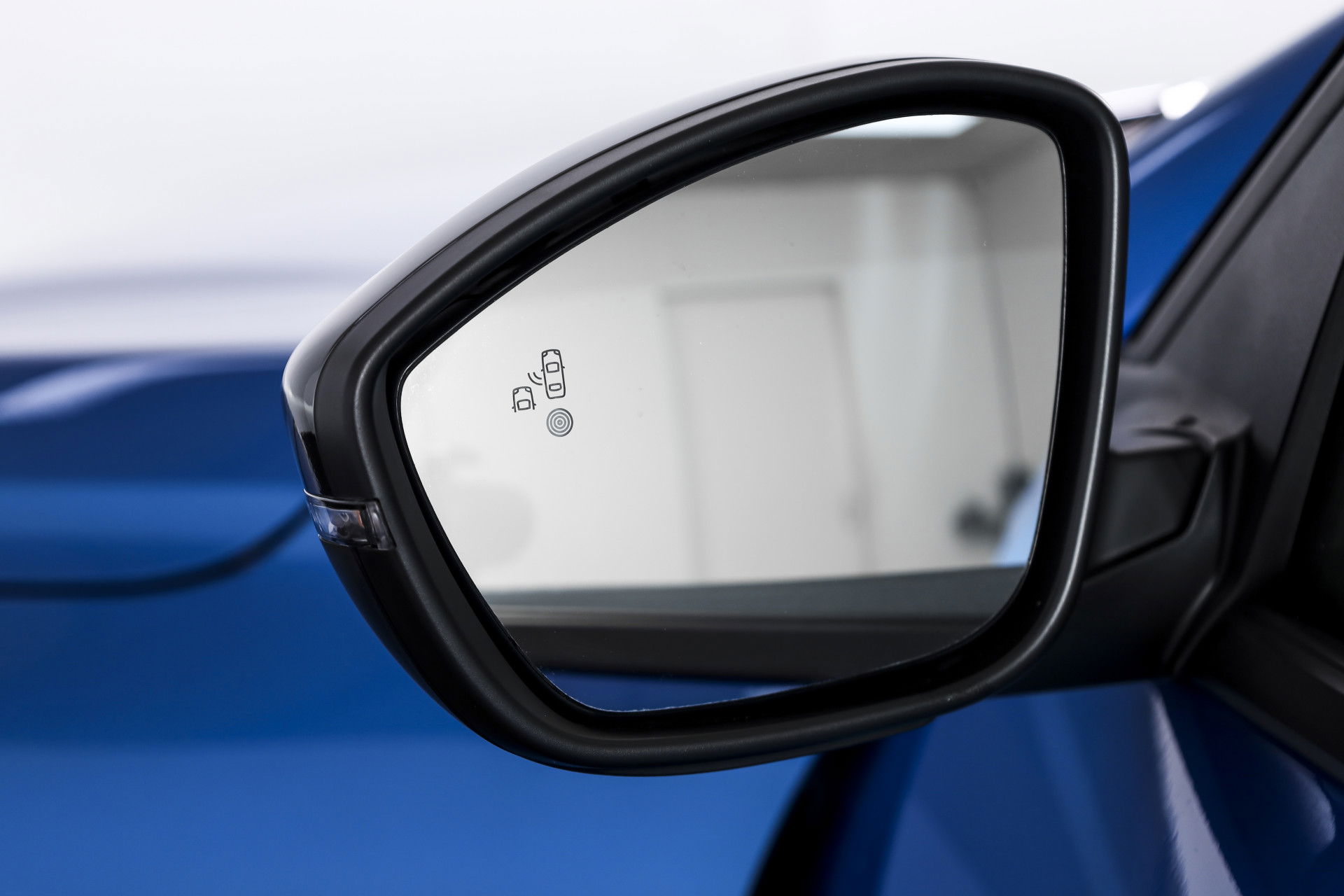Peugeot - 208