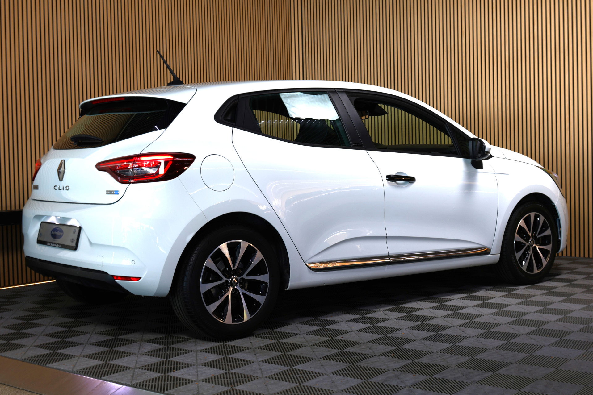 Renault 1.6 E-Tech Hybrid 140 Business Zen AVM NAVI AUTOMAAT PDC CRUISE "21 - foto 6