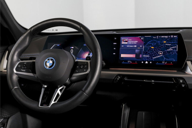 BMW - X1