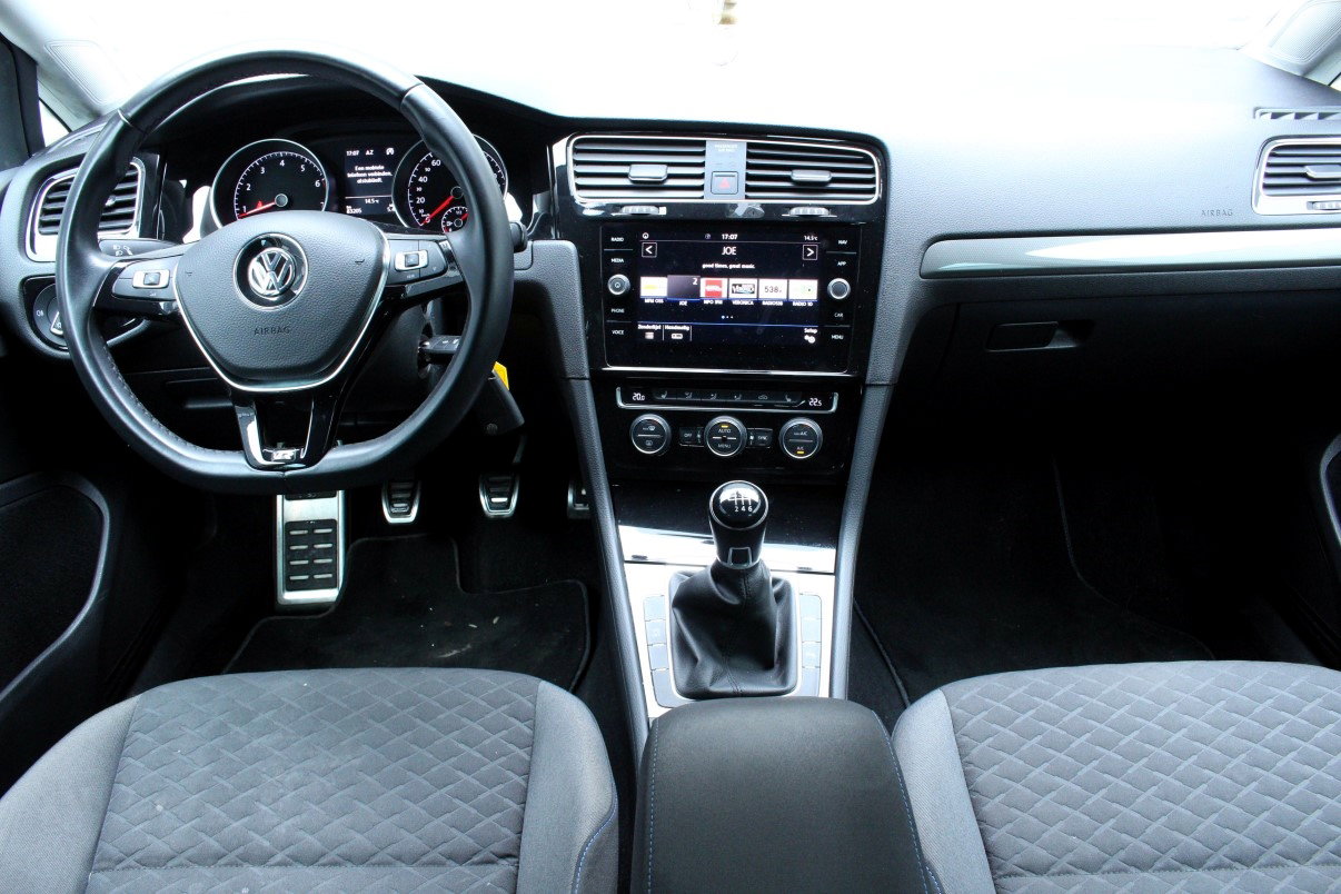 Volkswagen Variant 1.5 TSI R-Line 1eEIGNR! NAV BT STOELVW PDC '19 - foto 2
