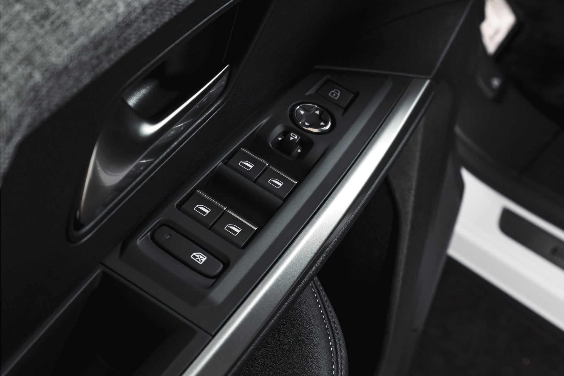 Peugeot - 5008