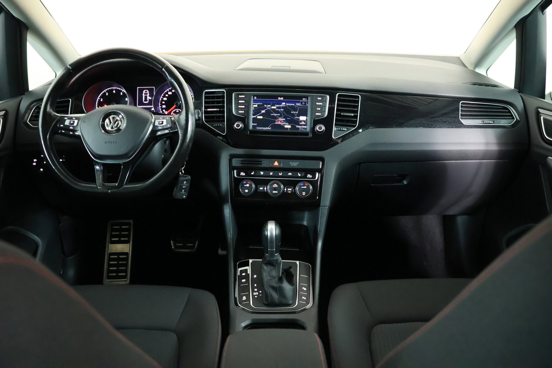 Volkswagen Golf SportsVan