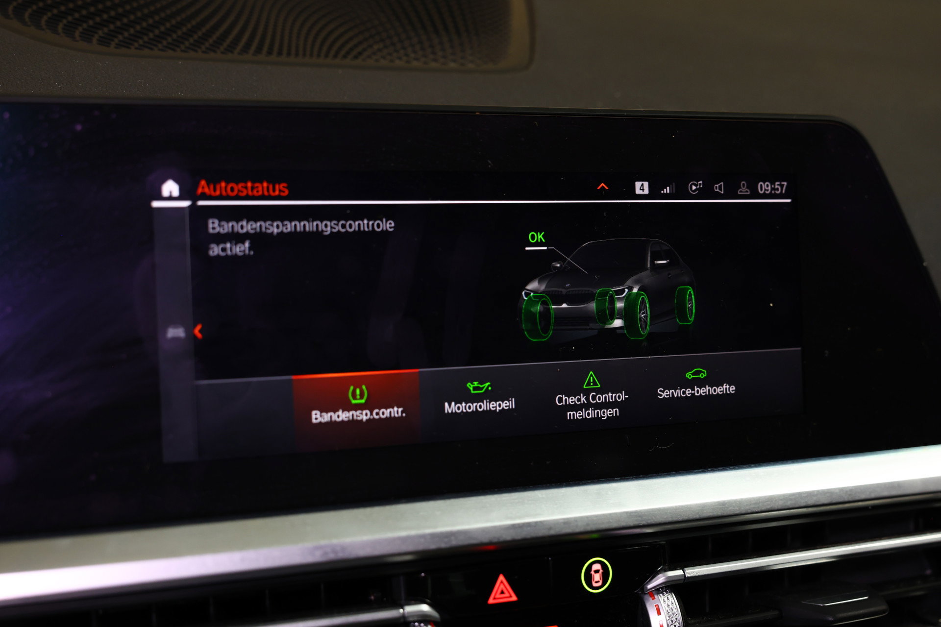 BMW 318i Business M SPORT Edition AVM SPORTLEDER NAVI CARPLAY VIRTUAL '21 - foto 24