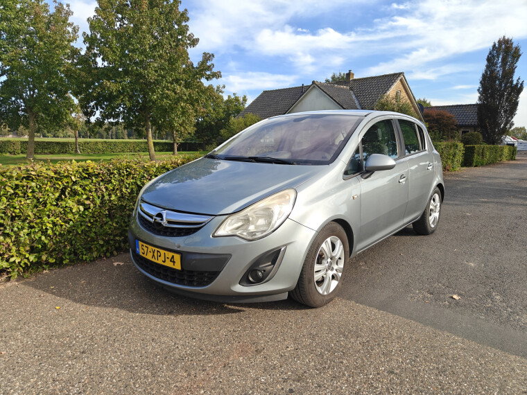 Foto van Opel Corsa 1.3 CDTi EcoFlex S/S Cosmo