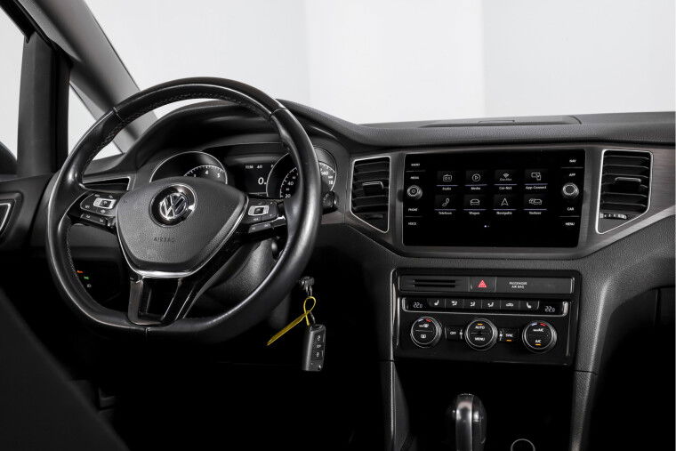 Volkswagen - Golf Sportsvan