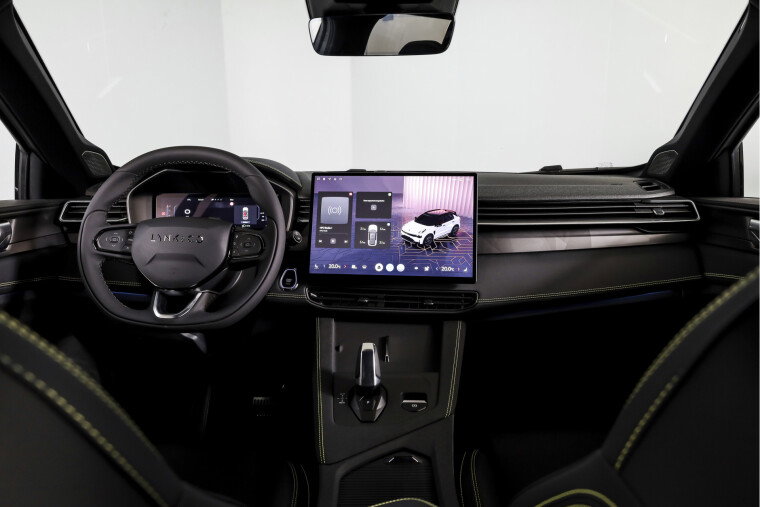 Lynk & Co - 01
