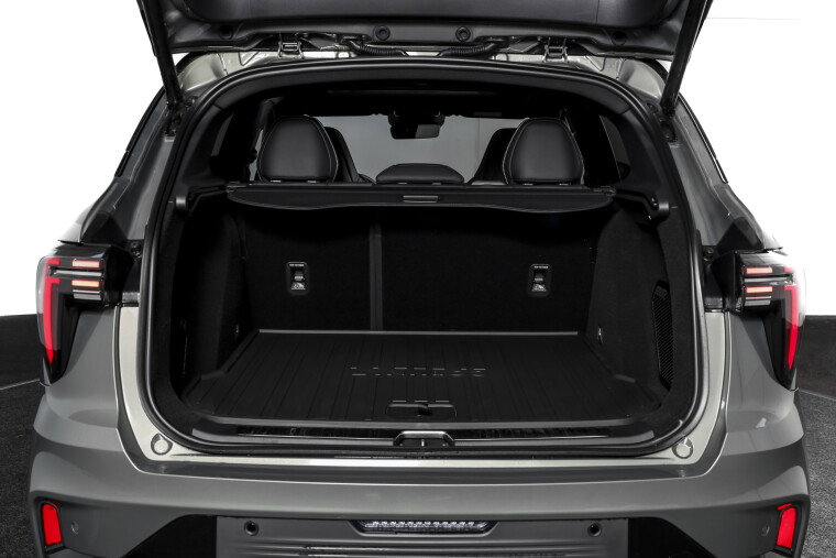 Lynk & Co - 01